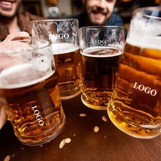 Sörös üvegbögre fogantyúval